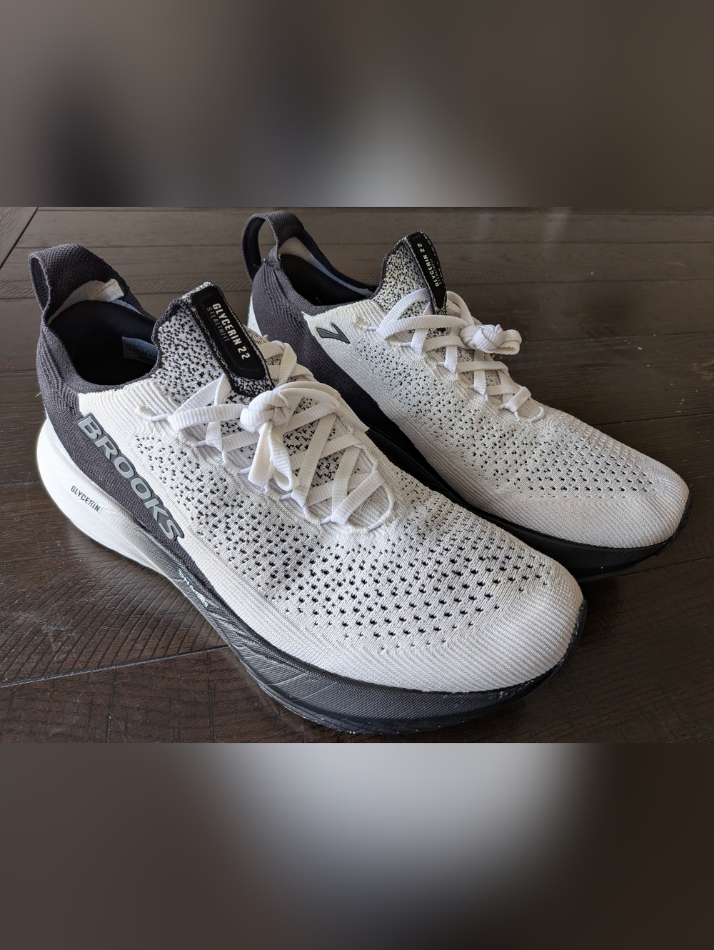 Brooks Glycerin Stealthfit 22 White/Grey/Black Men's 10.5
